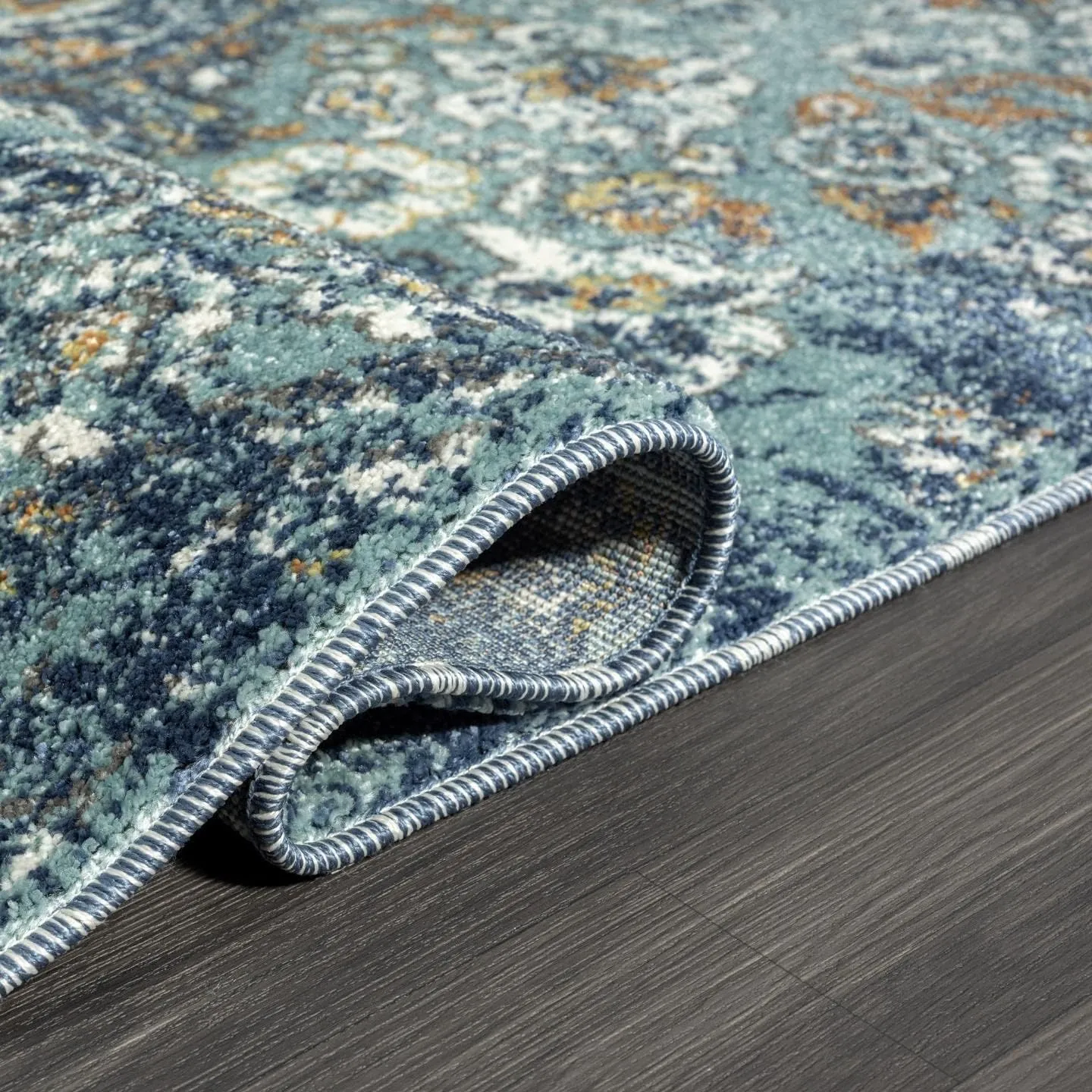 Luxe Weavers 4620 Marine 2x3 Distressed Floral Area Rug