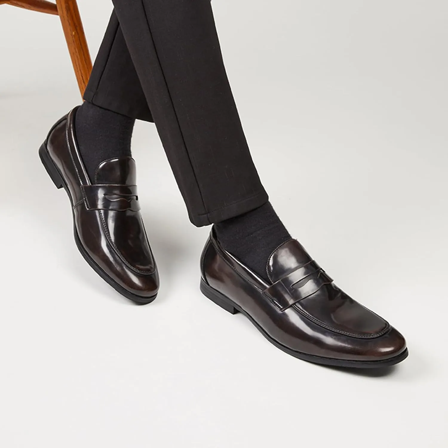 Men's Genuine Leather Slip-On Penny Loafer Fashion Classic Cap Toe Low Top Smoking Driving Moccasins Dress Shoes British Retro Tuxedo Formal Shoes for Prom Wedding Business Casual