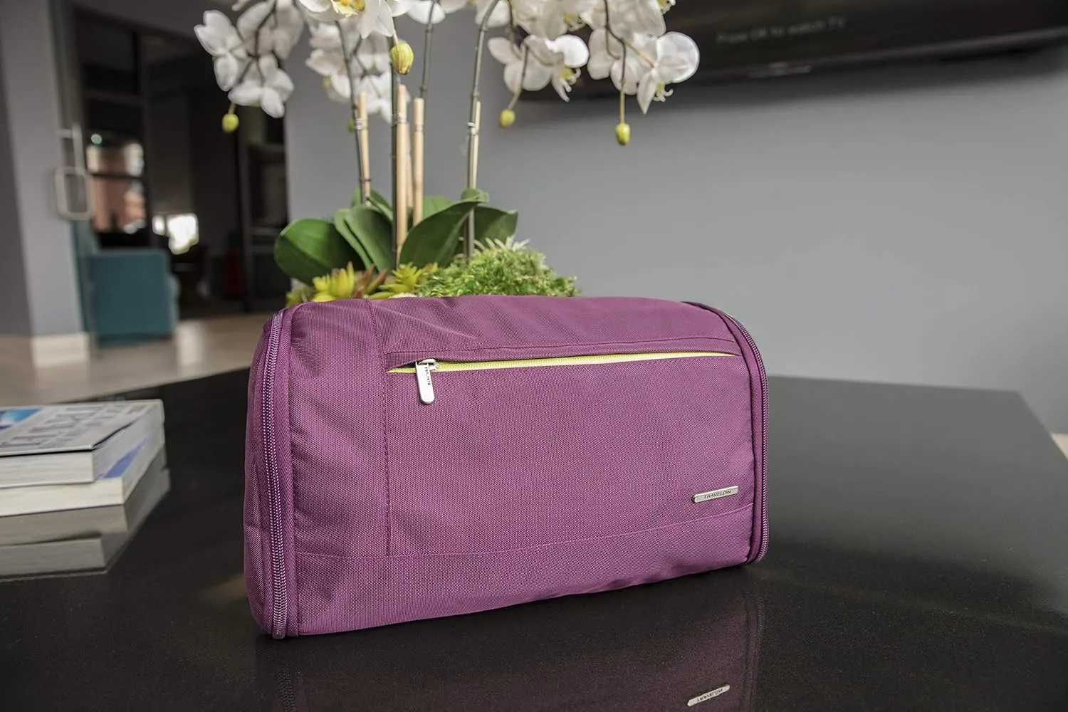 Travelon: Luggage Flat-Out Toiletry Kit