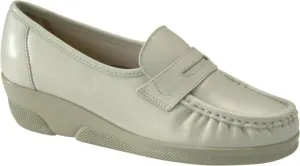 Women's Pennie Loafer Flat