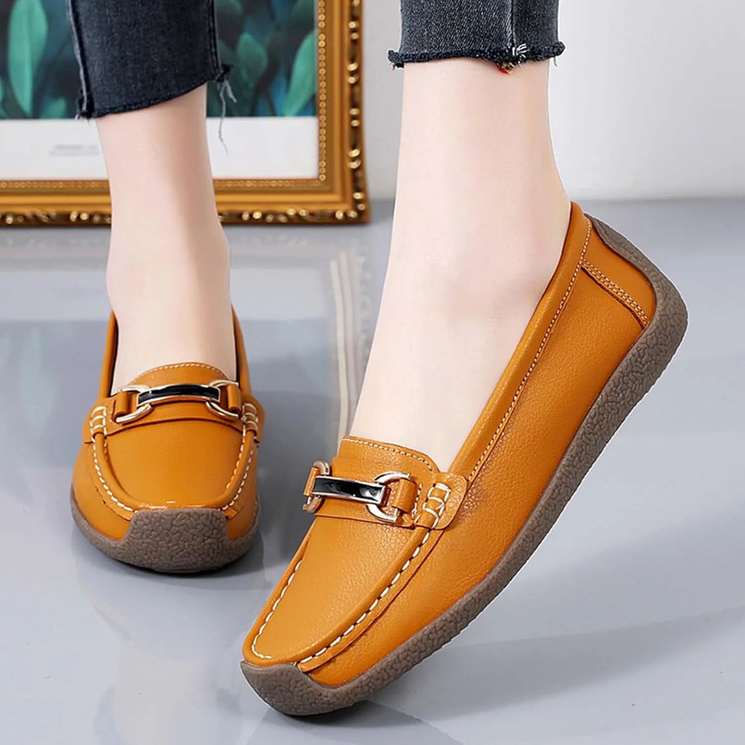 Women's Slip On Flats Loafers Leather Moccasins Walking Shoes Driving Penny Loafer with Anti-Slip Rubber Sole